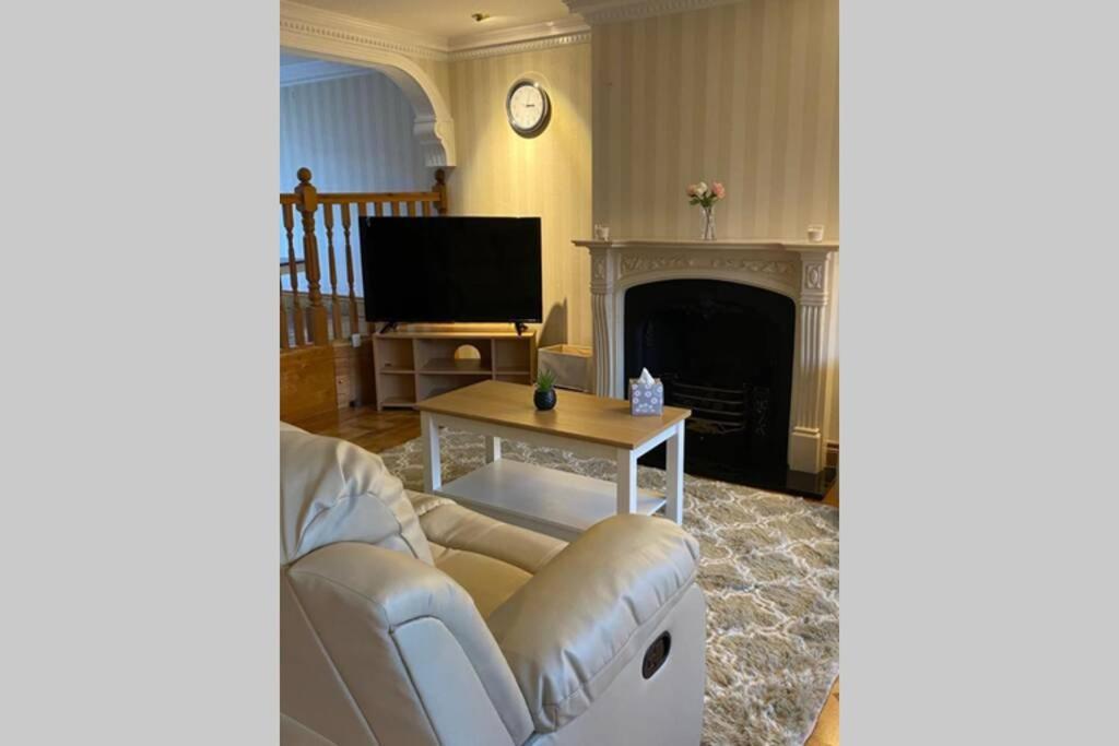 Comfy Home- Coley Park เรดดิ้ง ภายนอก รูปภาพ